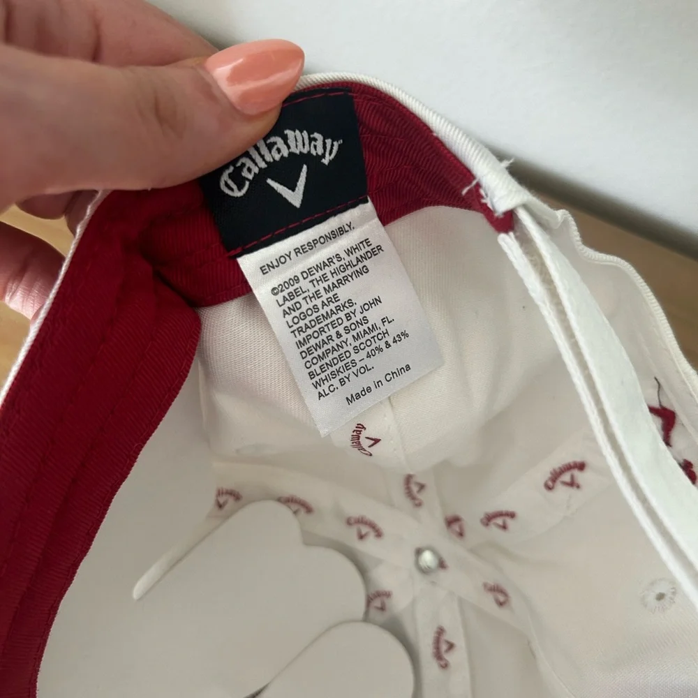 ⭐️ NEW Callaway Dewards Scotch Whiskey White and Red Logo Golf Cap Hat